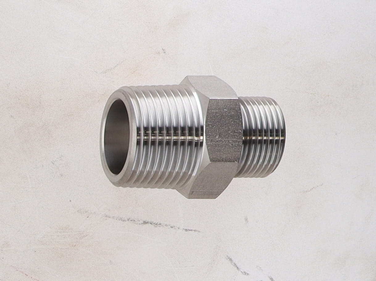 CONNECTOR, SP 3/4 IN P MALE X 1 IN T MALE REDUCING NIPPLE