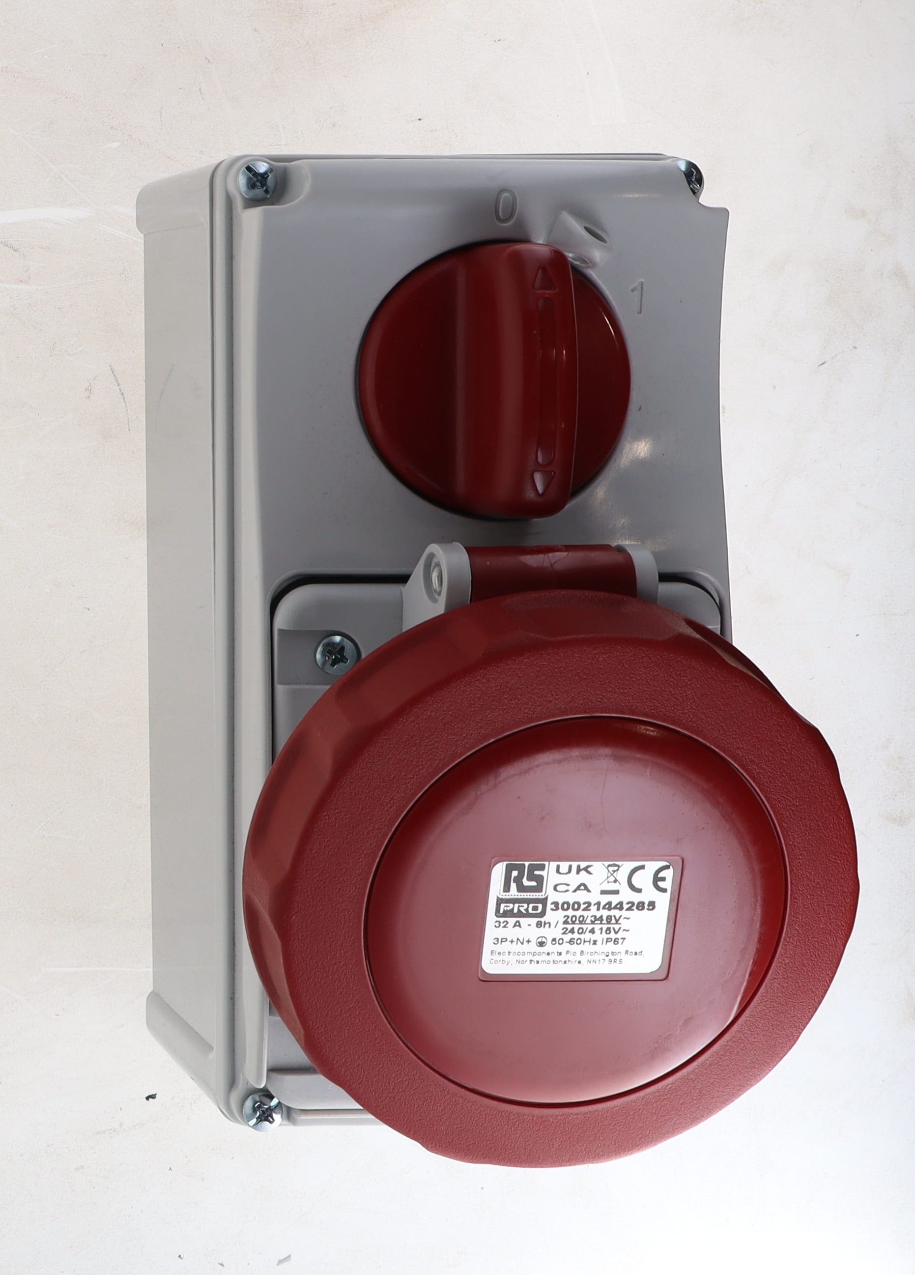 SOCKET, P67 RED WALL MOUNT 3P+N+E POWER